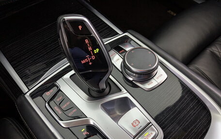 BMW 7 серия, 2019 год, 4 650 000 рублей, 17 фотография