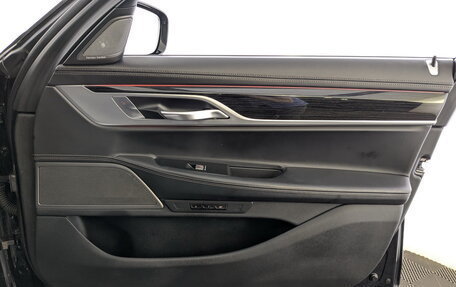 BMW 7 серия, 2019 год, 4 650 000 рублей, 26 фотография