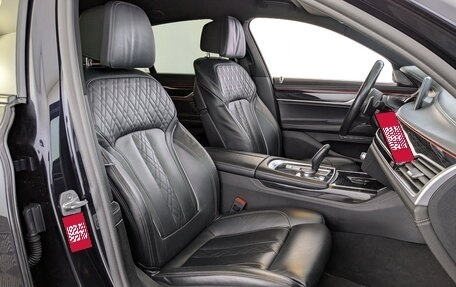 BMW 7 серия, 2019 год, 4 650 000 рублей, 23 фотография