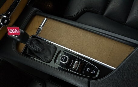 Volvo XC90 II рестайлинг, 2015 год, 2 995 000 рублей, 17 фотография