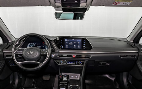 Hyundai Sonata VIII, 2022 год, 2 850 000 рублей, 14 фотография