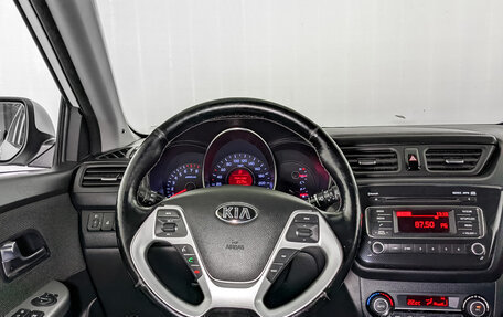 KIA Rio III рестайлинг, 2015 год, 1 000 000 рублей, 21 фотография