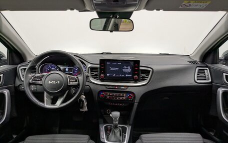 KIA cee'd III, 2021 год, 2 200 000 рублей, 15 фотография