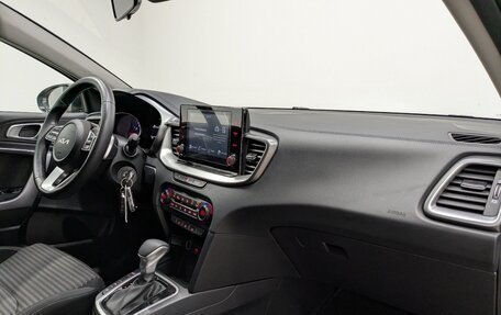KIA cee'd III, 2021 год, 2 200 000 рублей, 13 фотография