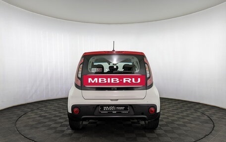 KIA Soul II рестайлинг, 2019 год, 1 750 000 рублей, 16 фотография