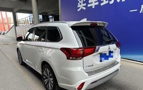 Mitsubishi Outlander III рестайлинг 3, 2021 год, 1 890 548 рублей, 3 фотография