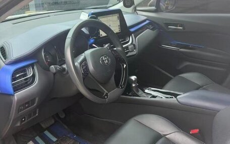 Toyota C-HR I рестайлинг, 2021 год, 1 660 000 рублей, 7 фотография