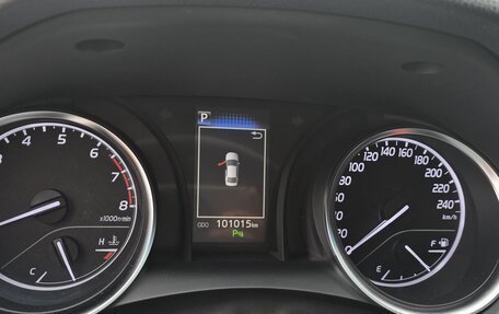 Toyota Camry, 2019 год, 2 600 000 рублей, 6 фотография