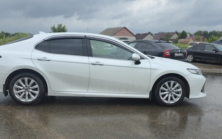 Toyota Camry, 2019 год, 2 600 000 рублей, 13 фотография