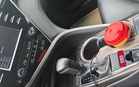 Toyota Camry, 2019 год, 2 600 000 рублей, 9 фотография