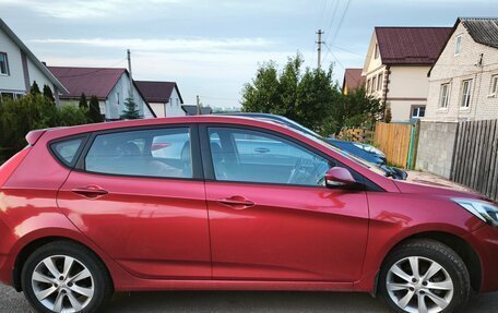 Hyundai Solaris II рестайлинг, 2011 год, 920 000 рублей, 10 фотография