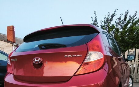 Hyundai Solaris II рестайлинг, 2011 год, 920 000 рублей, 2 фотография