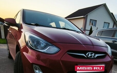 Hyundai Solaris II рестайлинг, 2011 год, 920 000 рублей, 4 фотография