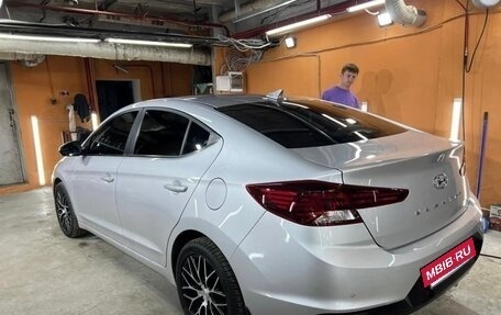 Hyundai Elantra VI рестайлинг, 2019 год, 1 750 000 рублей, 4 фотография