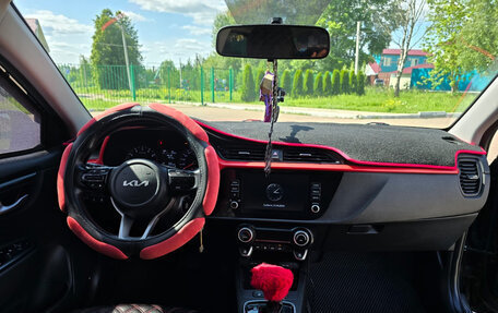 KIA Rio IV, 2021 год, 1 550 000 рублей, 3 фотография