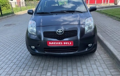 Toyota Yaris III рестайлинг, 2007 год, 510 000 рублей, 1 фотография