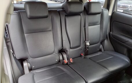 Mitsubishi Outlander III рестайлинг 3, 2018 год, 1 799 000 рублей, 12 фотография