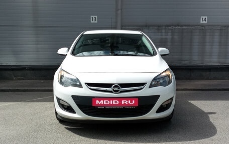 Opel Astra J, 2015 год, 849 000 рублей, 2 фотография