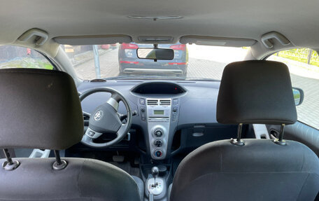 Toyota Yaris III рестайлинг, 2007 год, 510 000 рублей, 4 фотография