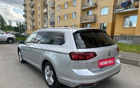Volkswagen Passat B8 рестайлинг, 2019 год, 1 910 000 рублей, 4 фотография