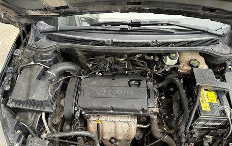 Opel Astra J, 2011 год, 475 000 рублей, 15 фотография