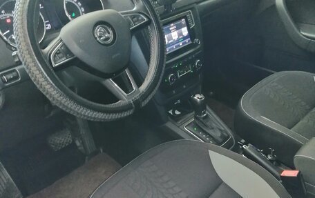 Skoda Yeti I рестайлинг, 2017 год, 1 850 000 рублей, 14 фотография