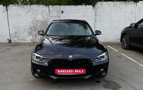 BMW 3 серия, 2015 год, 1 600 000 рублей, 2 фотография