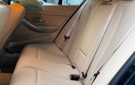BMW 3 серия, 2015 год, 1 600 000 рублей, 13 фотография