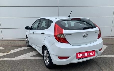 Hyundai Solaris II рестайлинг, 2013 год, 850 000 рублей, 9 фотография
