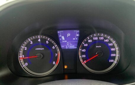 Hyundai Solaris II рестайлинг, 2013 год, 850 000 рублей, 19 фотография