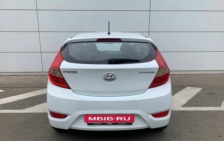 Hyundai Solaris II рестайлинг, 2013 год, 850 000 рублей, 11 фотография
