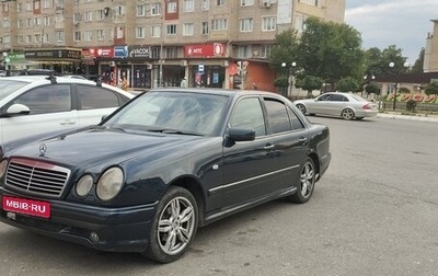 Mercedes-Benz E-Класс, 1996 год, 400 000 рублей, 1 фотография