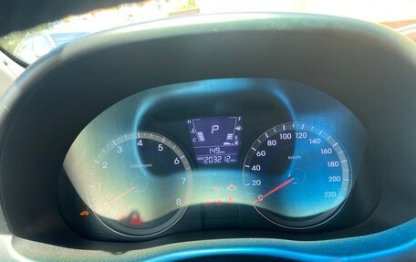 Hyundai Solaris II рестайлинг, 2011 год, 685 000 рублей, 7 фотография