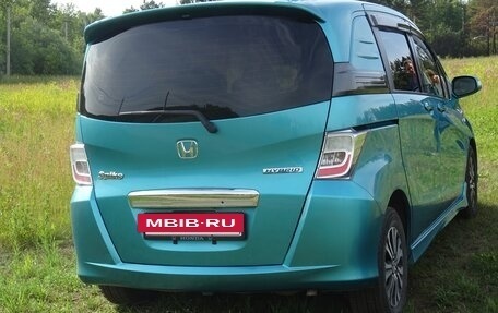 Honda Freed I, 2013 год, 1 050 000 рублей, 5 фотография