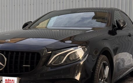 Mercedes-Benz E-Класс, 2019 год, 4 550 000 рублей, 12 фотография