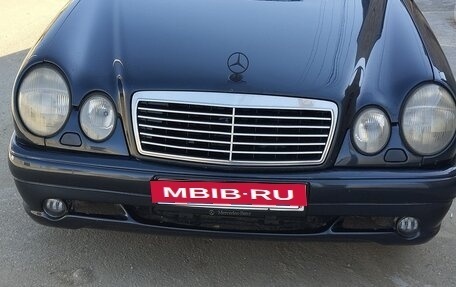 Mercedes-Benz E-Класс, 1996 год, 400 000 рублей, 3 фотография