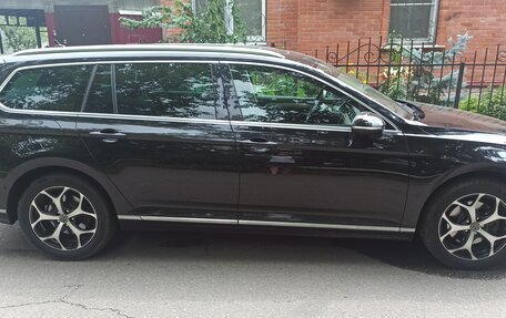 Volkswagen Passat B8 рестайлинг, 2017 год, 2 000 000 рублей, 5 фотография
