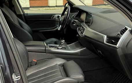 BMW X5, 2019 год, 5 300 000 рублей, 19 фотография