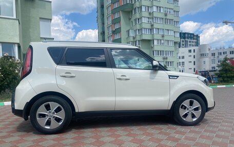 KIA Soul II рестайлинг, 2014 год, 1 370 000 рублей, 8 фотография