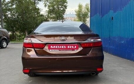 Toyota Camry, 2017 год, 1 990 000 рублей, 2 фотография