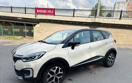 Renault Kaptur I рестайлинг, 2018 год, 1 650 000 рублей, 2 фотография