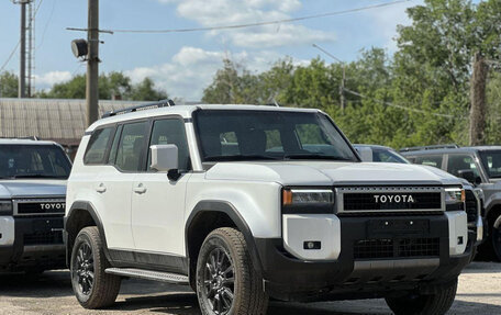 Toyota Land Cruiser Prado, 2024 год, 8 290 000 рублей, 4 фотография