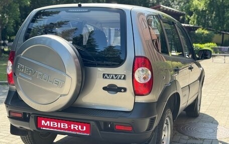 Chevrolet Niva I рестайлинг, 2013 год, 700 000 рублей, 5 фотография