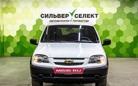 Chevrolet Niva I рестайлинг, 2018 год, 850 000 рублей, 3 фотография
