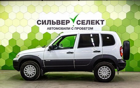 Chevrolet Niva I рестайлинг, 2018 год, 850 000 рублей, 7 фотография