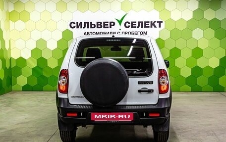 Chevrolet Niva I рестайлинг, 2018 год, 850 000 рублей, 4 фотография