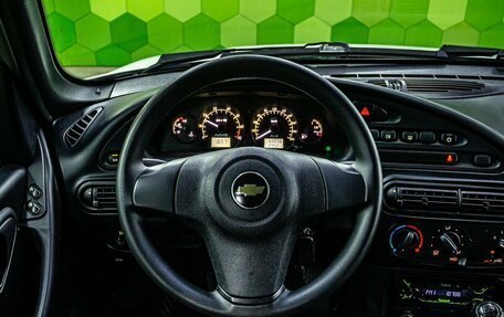 Chevrolet Niva I рестайлинг, 2018 год, 850 000 рублей, 15 фотография
