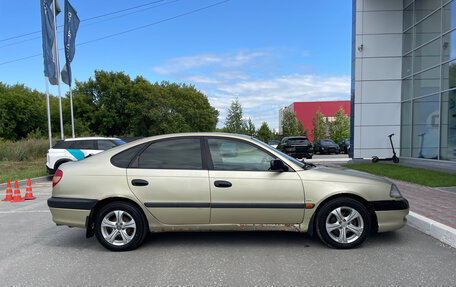 Toyota Avensis III рестайлинг, 2001 год, 320 000 рублей, 7 фотография