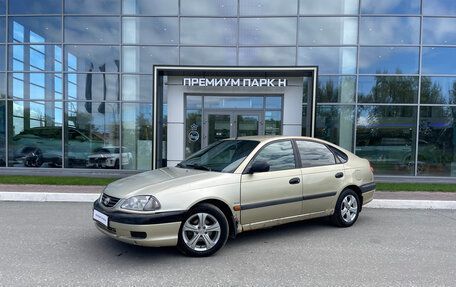Toyota Avensis III рестайлинг, 2001 год, 320 000 рублей, 2 фотография