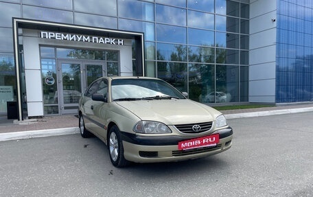Toyota Avensis III рестайлинг, 2001 год, 320 000 рублей, 8 фотография